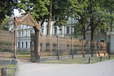 Ограда, решетка Сангальского сада, Сан-Галли, имени Фрунзе, на Лиговском проспекте, 62, 64